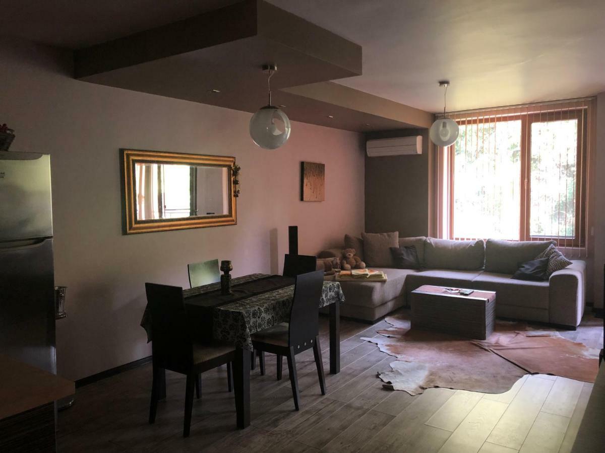 Апартамент Мегилукс Blagoewgrad Exterior foto